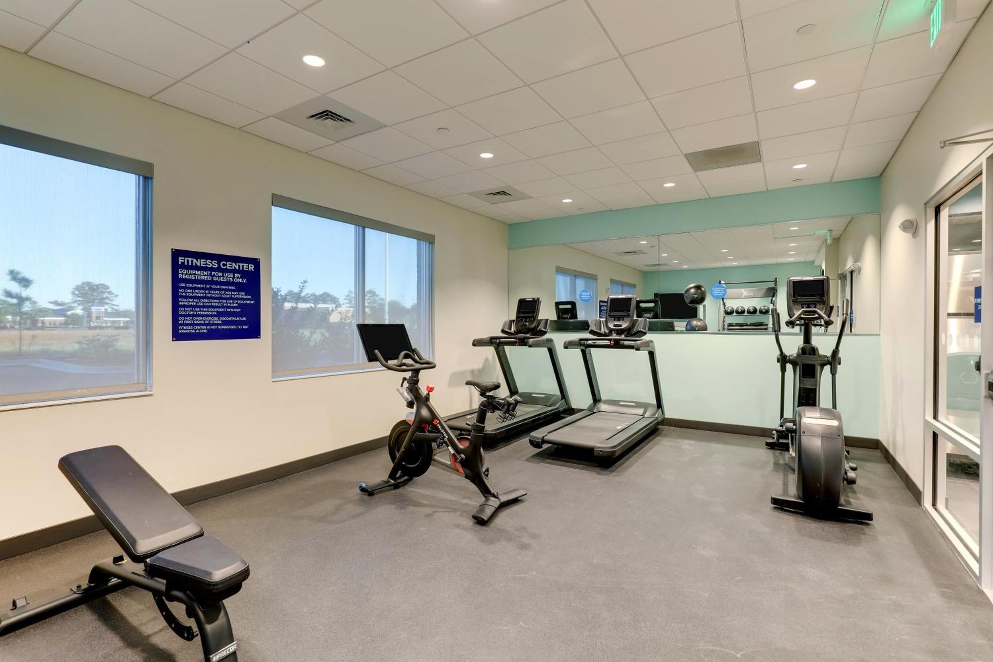 Tru By Hilton Leland Wilmington Otel Dış mekan fotoğraf